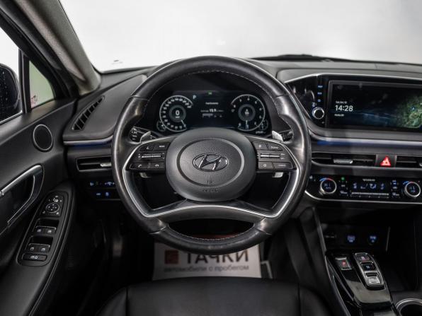 Hyundai Sonata VIII (DN8) с пробегом 2022 года, цена 2 100 000 рублей, 69549 км, седан, Автокод Объявления