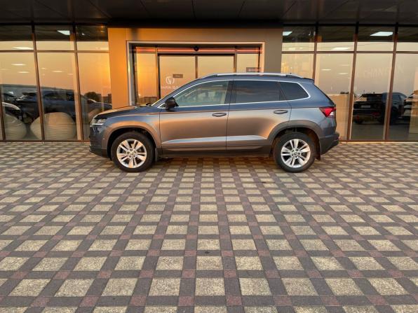 Skoda Karoq I с пробегом 2020 года, цена 1 870 000 рублей, 106714 км, внедорожник, Автокод Объявления