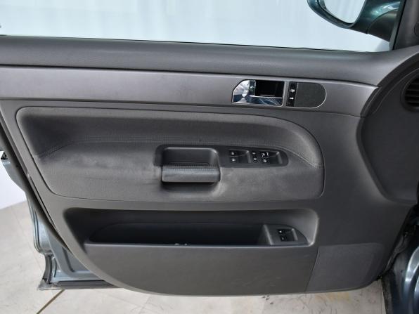 Volkswagen Touareg I Рестайлинг с пробегом 2008 года, цена 1 075 000 рублей, 366312 км, внедорожник, Автокод Объявления