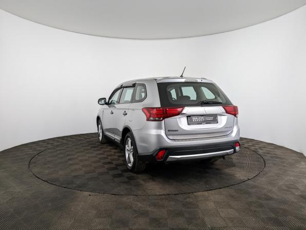 Mitsubishi Outlander III Рестайлинг 2 с пробегом 2016 года, цена 1 830 000 рублей, 90640 км, внедорожник, Автокод Объявления
