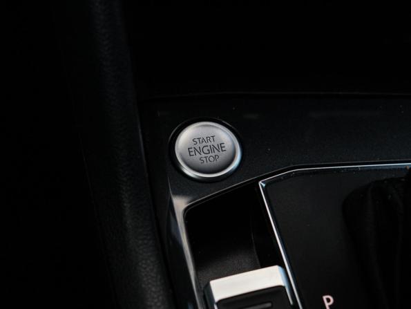 Volkswagen Tiguan II с пробегом 2019 года, цена 2 397 000 рублей, 89656 км, внедорожник, Автокод Объявления