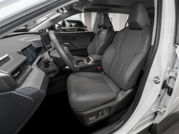 Toyota RAV4 VI (XA60) с пробегом 2026 года, цена 4 100 000 рублей, 11 км, внедорожник, Автокод Объявления
