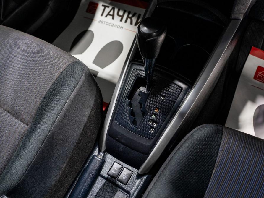 Toyota Corolla XI (E160 E170 E180) Рестайлинг 1 Чита  - изображение 11