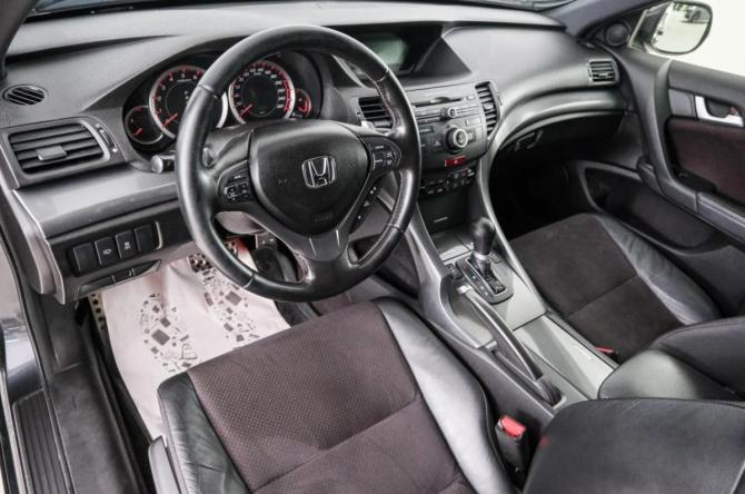 Honda Accord VIII Рестайлинг с пробегом 2012 года, цена 1 729 000 рублей, 218000 км, седан, Автокод Объявления