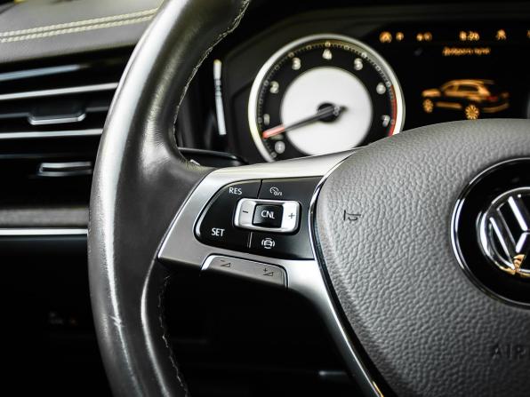 Volkswagen Touareg III с пробегом 2018 года, цена 4 870 000 рублей, 110354 км, внедорожник, Автокод Объявления
