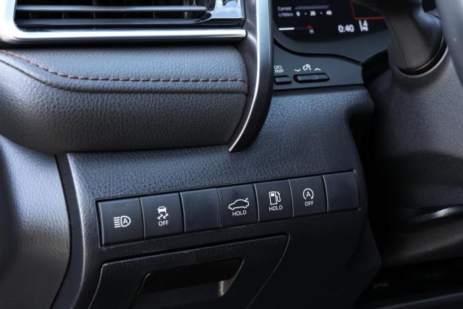 Toyota Camry VIII (XV70) Рестайлинг с пробегом 2022 года, цена 3 100 000 рублей, 109616 км, седан, Автокод Объявления