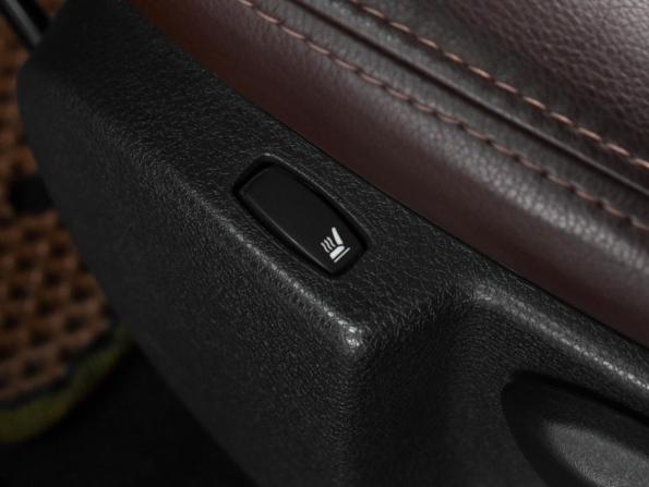 Renault Logan II Рестайлинг с пробегом 2019 года, цена 1 159 000 рублей, 52996 км, седан, Автокод Объявления