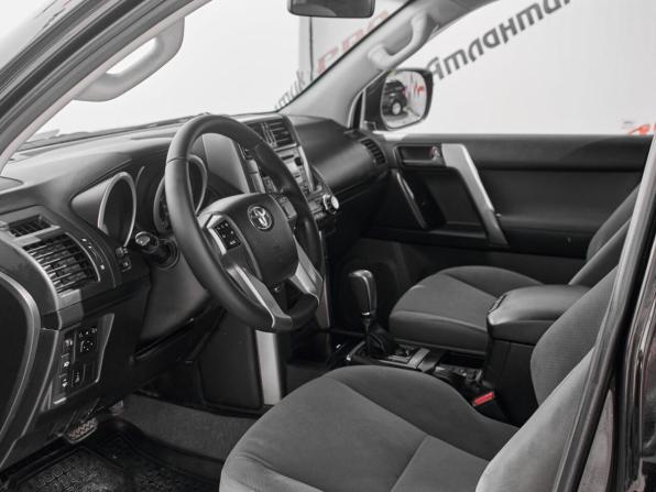 Toyota Land Cruiser Prado 150 Series с пробегом 2013 года, цена 2 620 000 рублей, 372353 км, внедорожник, Автокод Объявления