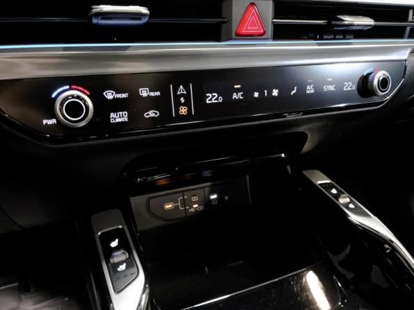 Kia Sorento IV Рестайлинг с пробегом 2024 года, цена 4 895 000 рублей, 25618 км, внедорожник, Автокод Объявления