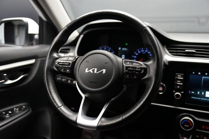 Kia Rio IV Рестайлинг с пробегом 2022 года, цена 1 990 000 рублей, 30000 км, хэтчбек, Автокод Объявления