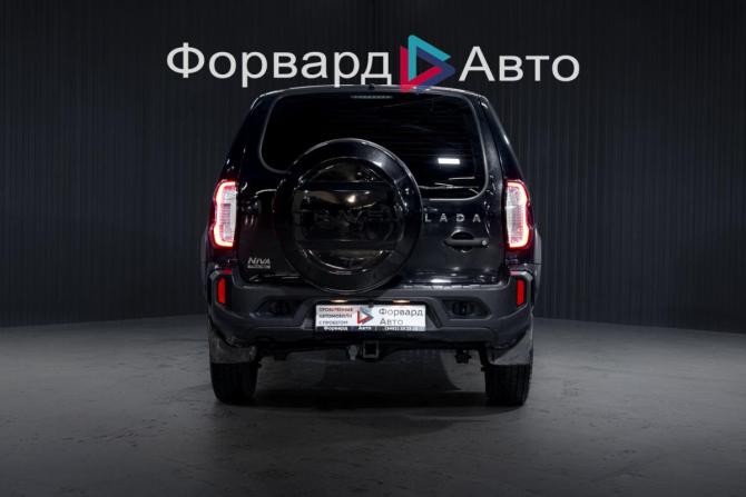 Lada (ВАЗ) Niva Travel I с пробегом 2024 года, цена 949 800 рублей, 35600 км, внедорожник, Автокод Объявления