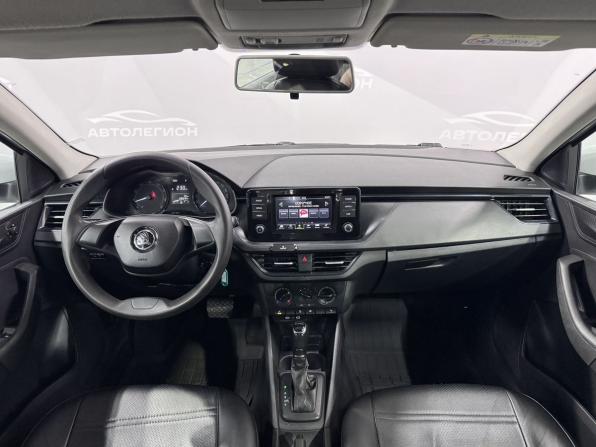 Skoda Rapid II с пробегом 2020 года, цена 880 000 рублей, 290647 км, лифтбек, Автокод Объявления