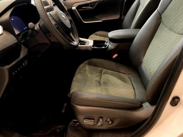 Новый Toyota RAV4 V (XA50) 2025 года, цена 4 900 000 рублей, внедорожник, Автокод Объявления