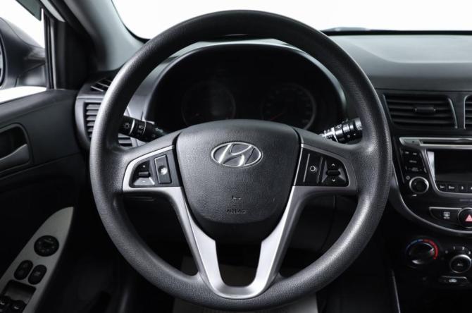 Hyundai Solaris I Рестайлинг с пробегом 2015 года, цена 1 179 000 рублей, 105000 км, хэтчбек, Автокод Объявления