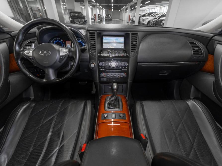 Infiniti QX70 Москва  - изображение 8
