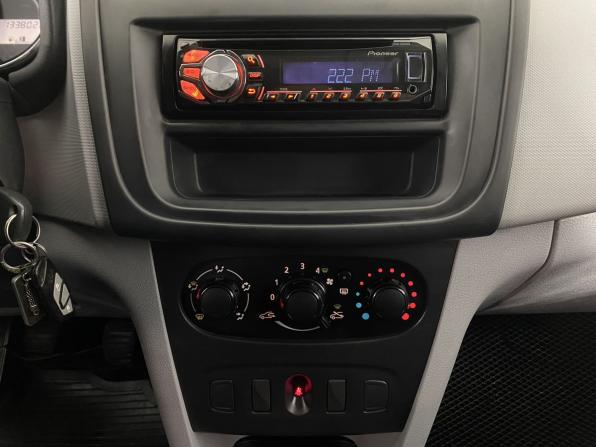 Renault Logan II с пробегом 2014 года, цена 595 000 рублей, 133437 км, седан, Автокод Объявления