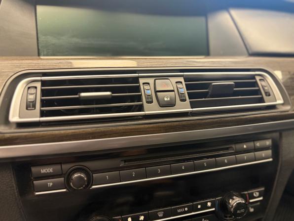 BMW 7 серии V (F01/F02/F04) с пробегом 2009 года, цена 780 000 рублей, 256742 км, седан, Автокод Объявления
