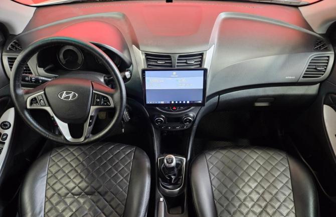 Hyundai Solaris I Рестайлинг с пробегом 2014 года, цена 815 000 рублей, 145000 км, седан, Автокод Объявления