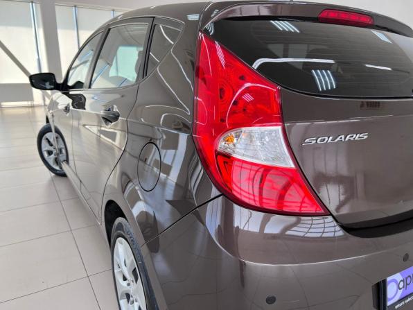 Hyundai Solaris I Рестайлинг с пробегом 2016 года, цена 899 000 рублей, 184489 км, хэтчбек, Автокод Объявления