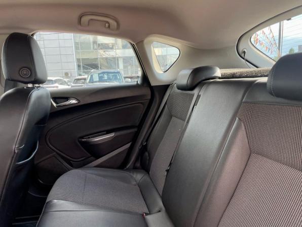 Opel Astra J с пробегом 2010 года, цена 695 000 рублей, 186540 км, хэтчбек, Автокод Объявления