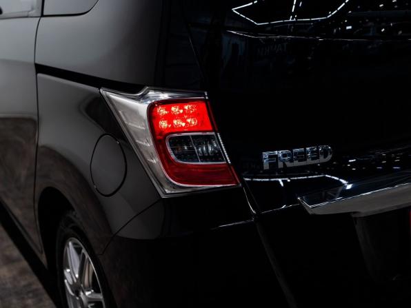 Honda Freed I Рестайлинг 2 с пробегом 2015 года, цена 1 220 000 рублей, 134795 км, компактвэн, Автокод Объявления