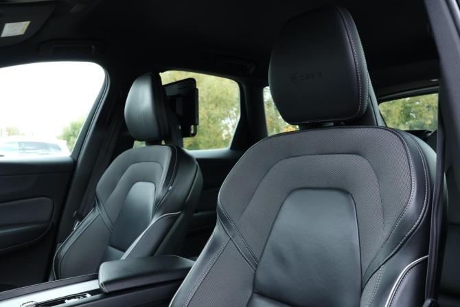 Volvo XC60 II с пробегом 2019 года, цена 3 059 000 рублей, 156248 км, внедорожник, Автокод Объявления
