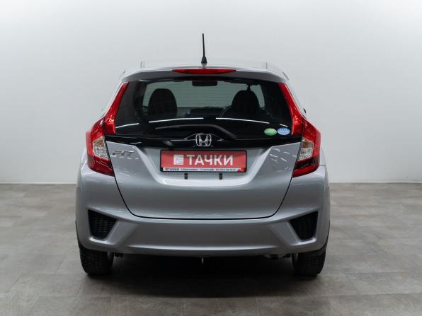 Honda Fit III с пробегом 2013 года, цена 1 015 000 рублей, 93000 км, хэтчбек, Автокод Объявления