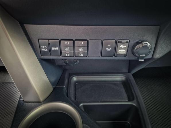 Toyota RAV4 IV (XA40) с пробегом 2015 года, цена 1 999 500 рублей, 198000 км, внедорожник, Автокод Объявления
