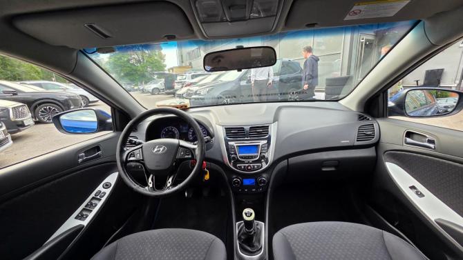 Hyundai Solaris I с пробегом 2013 года, цена 699 000 рублей, 170000 км, хэтчбек, Автокод Объявления