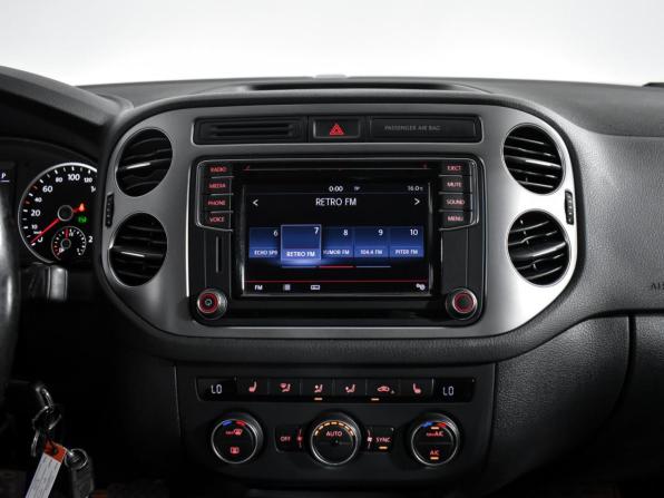 Volkswagen Tiguan I Рестайлинг с пробегом 2016 года, цена 1 490 000 рублей, 121597 км, внедорожник, Автокод Объявления