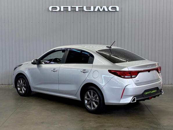 Kia Rio IV Рестайлинг с пробегом 2022 года, цена 1 697 000 рублей, 65000 км, седан, Автокод Объявления