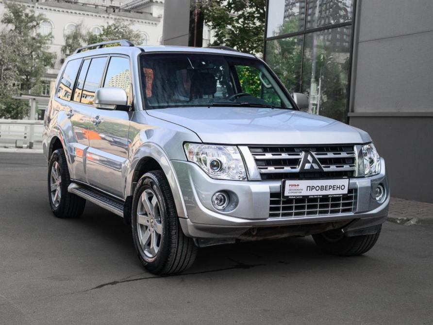 Mitsubishi Pajero IV Рестайлинг 1 Москва  - изображение 3