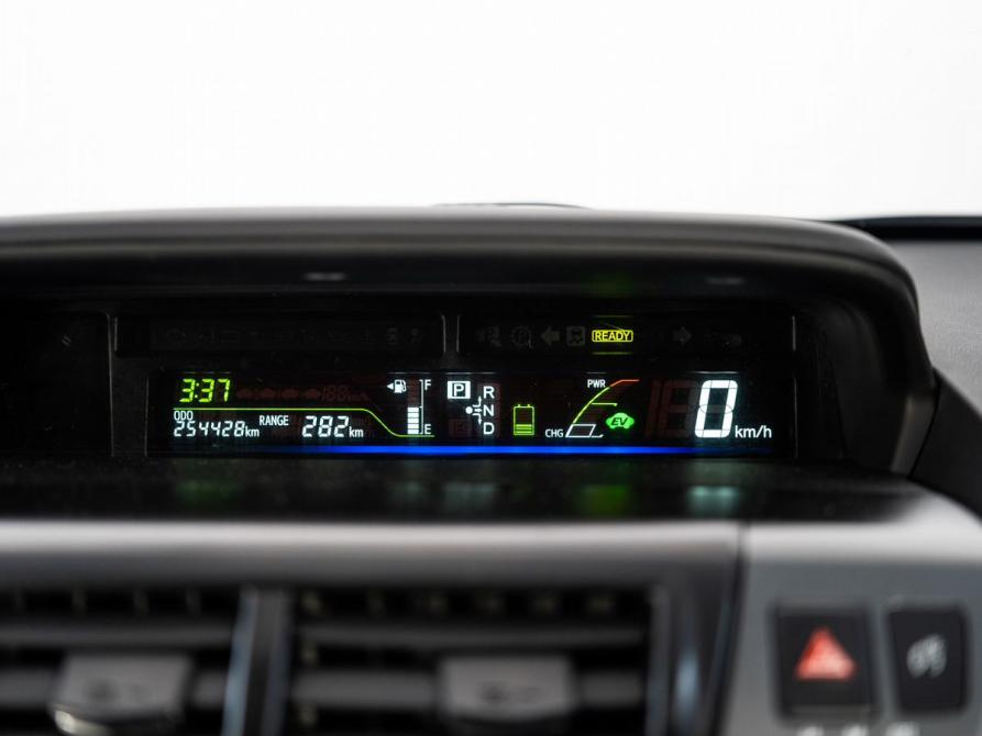 Toyota Prius Alpha I (ZVW40/41) Иркутск  - изображение 10