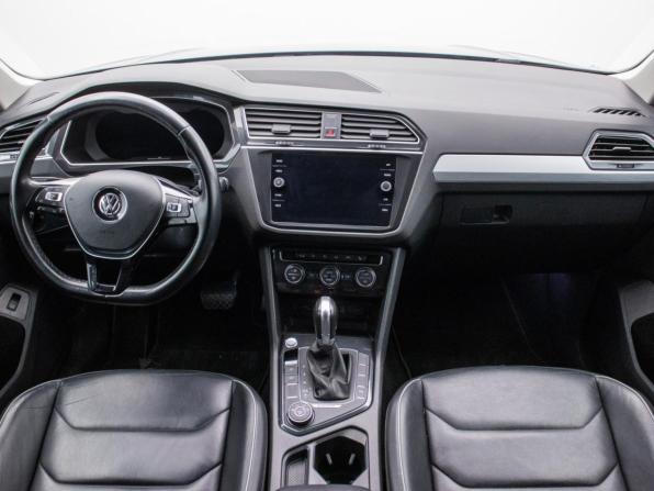 Volkswagen Tiguan II с пробегом 2018 года, цена 3 097 000 рублей, 117102 км, внедорожник, Автокод Объявления