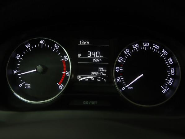 Skoda Rapid I с пробегом 2016 года, цена 820 000 рублей, 199647 км, лифтбек, Автокод Объявления