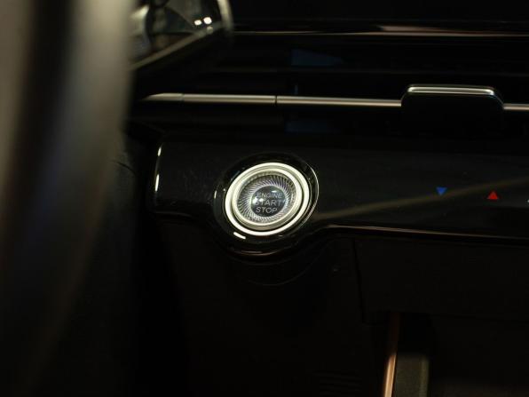 Omoda C5 I с пробегом 2024 года, цена 1 870 000 рублей, 37010 км, внедорожник, Автокод Объявления