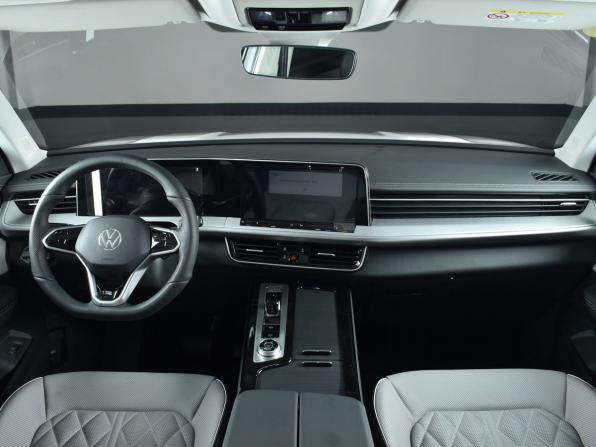 Volkswagen Tavendor I с пробегом 2026 года, цена 5 384 995 рублей, 32 км, внедорожник, Автокод Объявления
