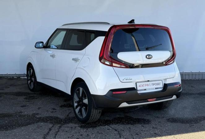 Kia Soul II Рестайлинг с пробегом 2019 года, цена 1 850 000 рублей, 51981 км, хэтчбек, Автокод Объявления