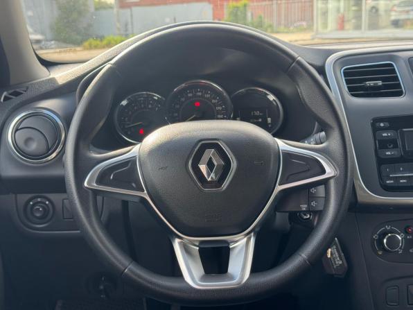 Renault Logan II Рестайлинг с пробегом 2019 года, цена 1 120 000 рублей, 94000 км, седан, Автокод Объявления