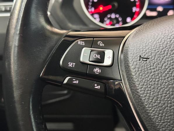 Volkswagen Tiguan II с пробегом 2019 года, цена 2 544 000 рублей, 125910 км, внедорожник, Автокод Объявления