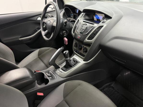 Ford Focus III с пробегом 2012 года, цена 790 000 рублей, 145982 км, хэтчбек, Автокод Объявления