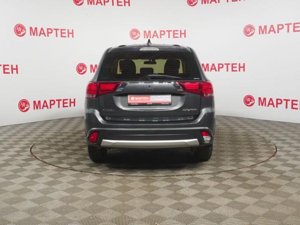 Mitsubishi Outlander III Рестайлинг 2 с пробегом 2018 года, цена 2 288 000 рублей, 49666 км, внедорожник, Автокод Объявления