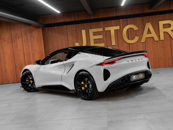 Lotus Emira с пробегом 2023 года, цена 16 840 000 рублей, 4148 км, купе, Автокод Объявления