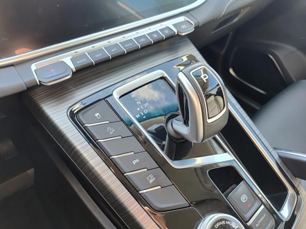 Geely Atlas Pro с пробегом 2024 года, цена 2 340 000 рублей, 40459 км, внедорожник, Автокод Объявления