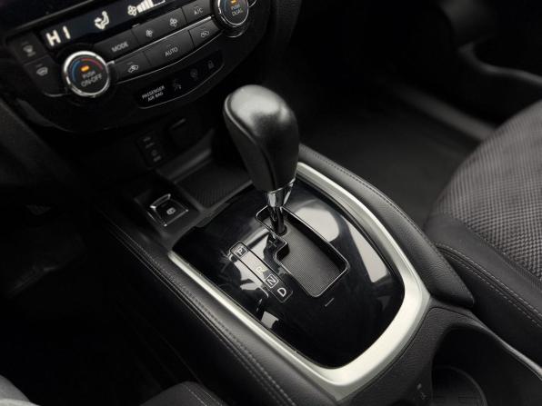 Nissan Qashqai II с пробегом 2018 года, цена 1 589 000 рублей, 117238 км, внедорожник, Автокод Объявления