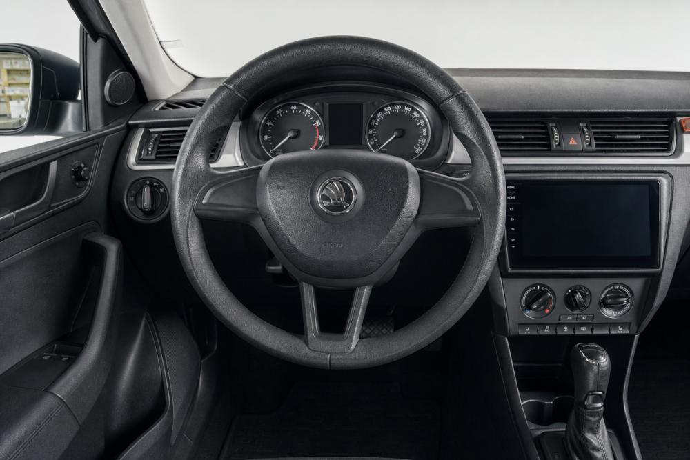 Skoda Rapid I Челябинск  - изображение 9