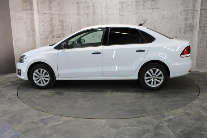 Volkswagen Polo V Рестайлинг с пробегом 2017 года, цена 1 109 000 рублей, 97467 км, седан, Автокод Объявления