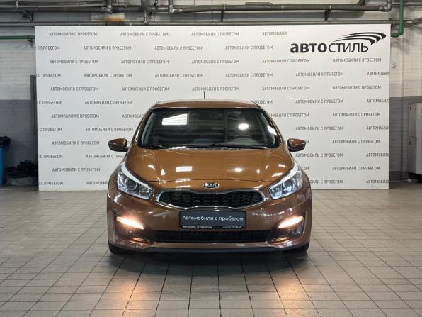 Kia Ceed II Рестайлинг с пробегом 2015 года, цена 879 000 рублей, 102000 км, хэтчбек, Автокод Объявления
