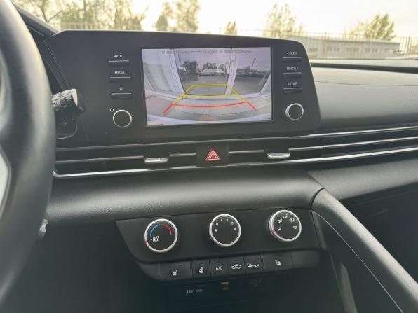 Hyundai Elantra VII (CN7) с пробегом 2022 года, цена 1 780 000 рублей, 54933 км, седан, Автокод Объявления