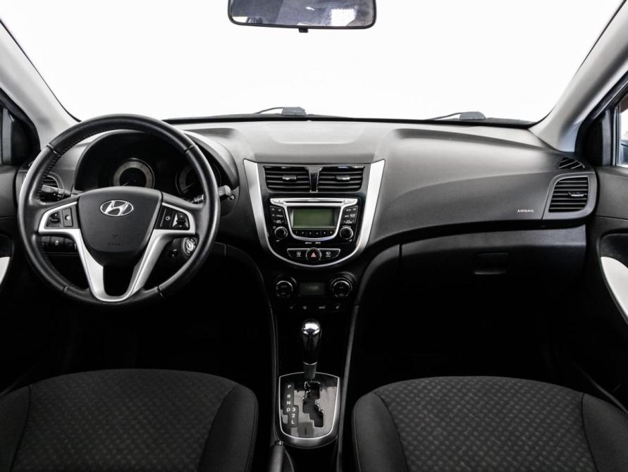 Hyundai Solaris I Санкт-Петербург  - изображение 10